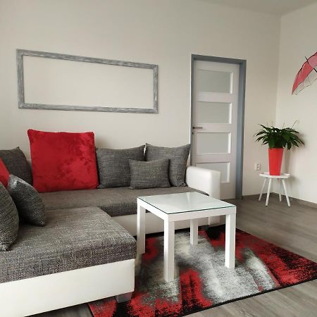 Appartement Byt Puskinova à Hradec Králové Extérieur photo