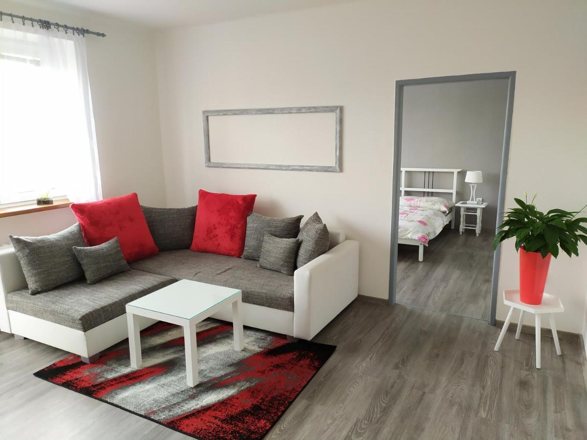 Appartement Byt Puskinova à Hradec Králové Extérieur photo